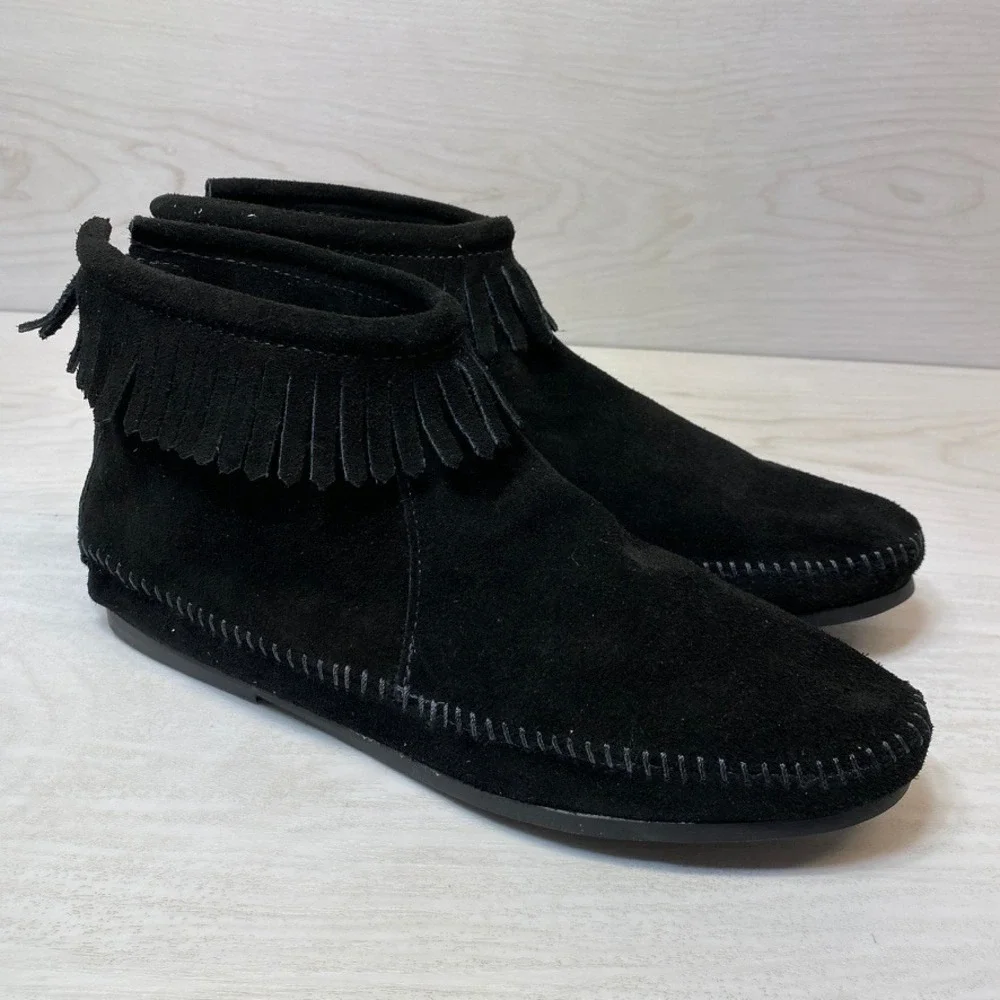 Minnetonka Womens 11 Moccasin Back Zip Ankle Boots Fringe Black Suede Flat 289